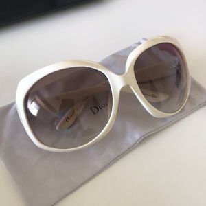 Christian Dior glossy 1 oversized sunglasses